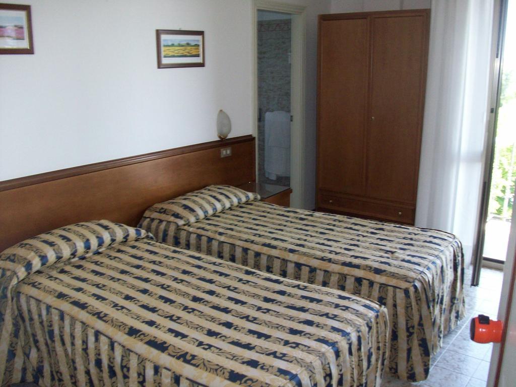 Hotel Santorotto Di Fabio Terrosi Sinalunga Ruang foto
