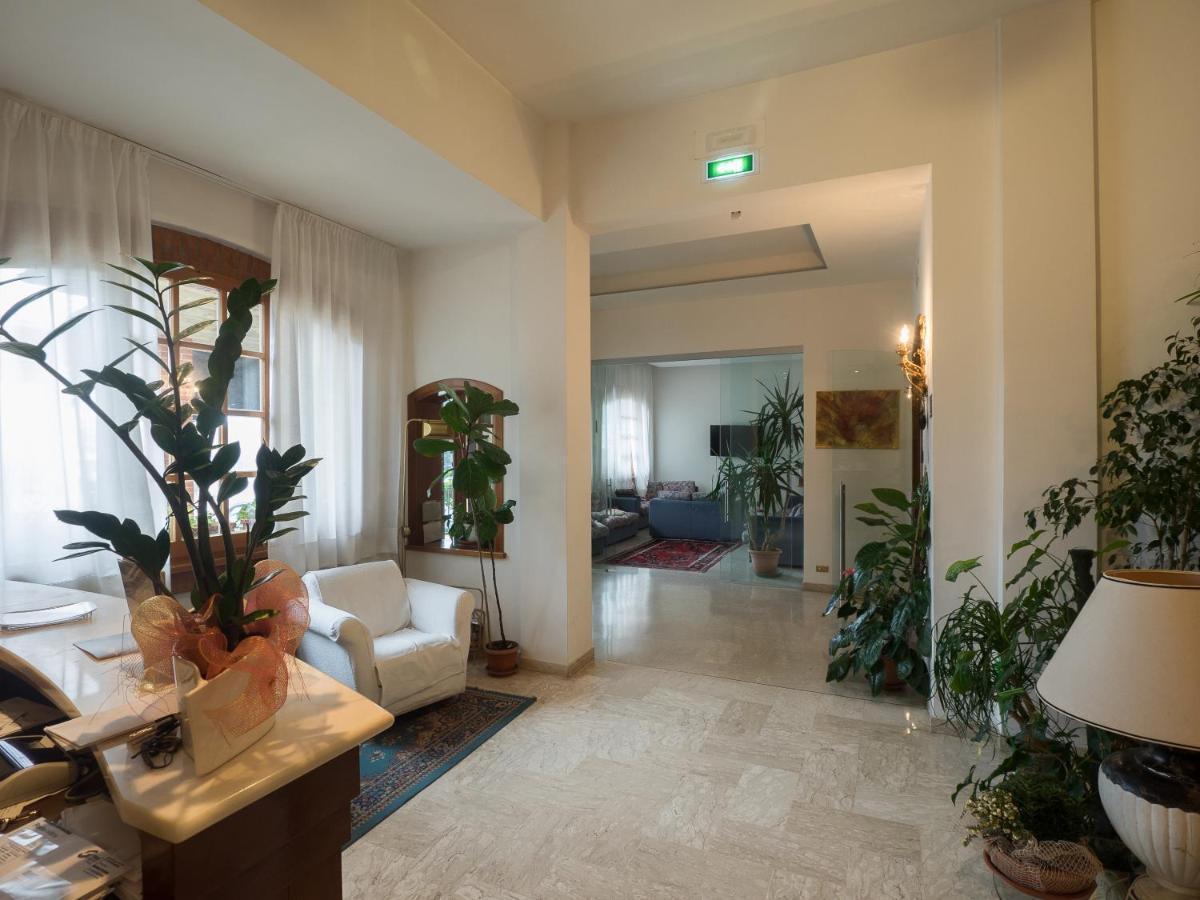 Hotel Santorotto Di Fabio Terrosi Sinalunga Bagian luar foto